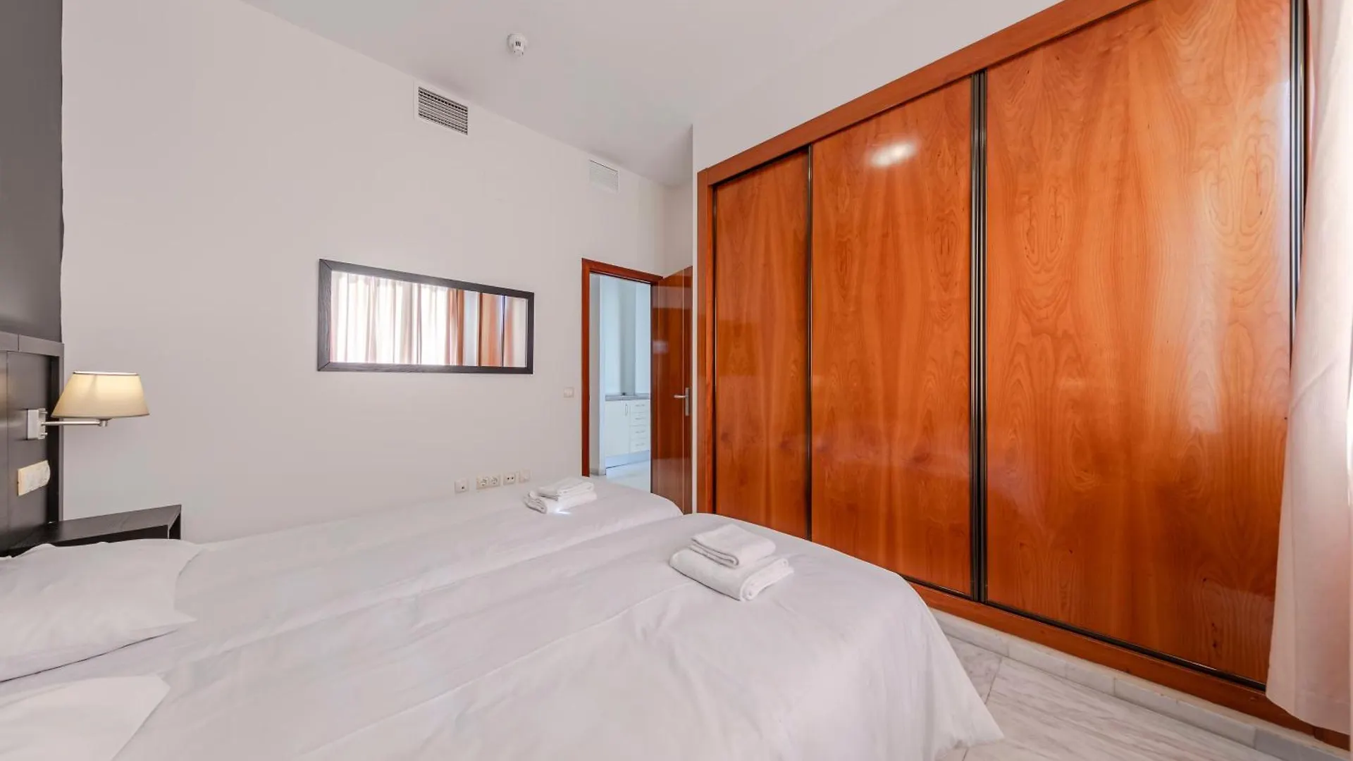 Sevillahome-Apartamento Complejo Piscina Parking Apartamento Sevilla