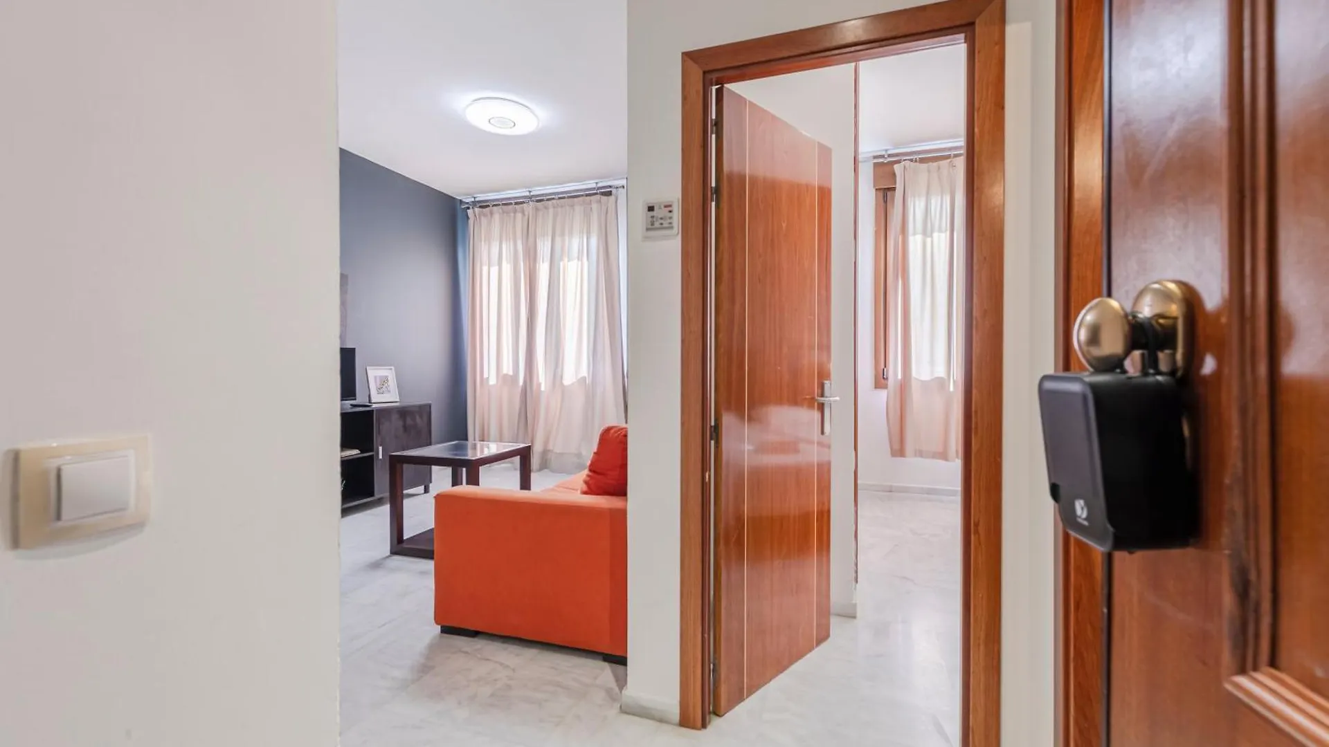 Apartamento Sevillahome-Apartamento Complejo Piscina Parking