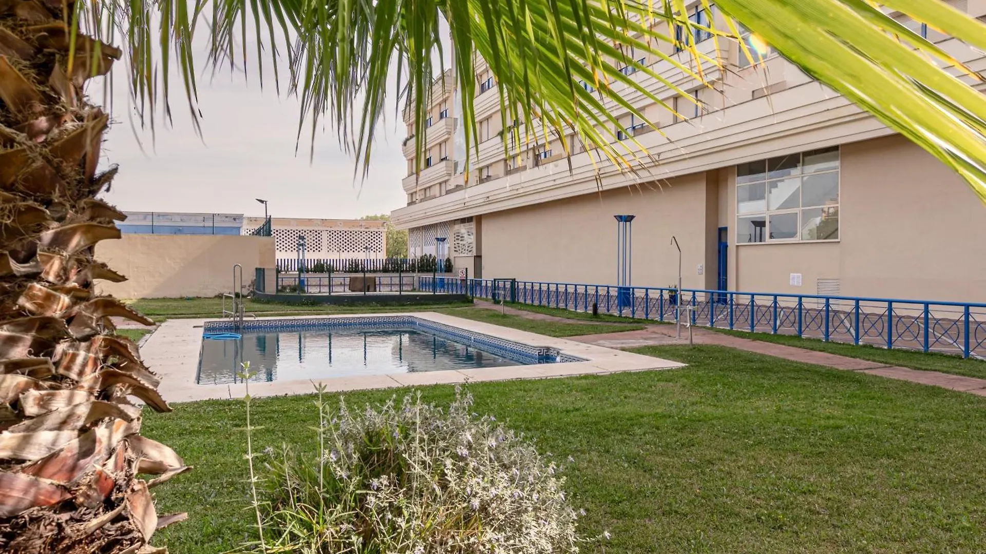 Sevillahome-Apartamento Complejo Piscina Parking Apartment Seville